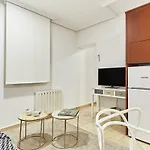 Leeways Apartment III In Gran Via